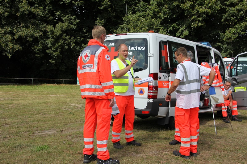 80 Einsatzkräfte + 23 Fahrzeuge = 1 gelungener MTF-Einsatz [Übung].