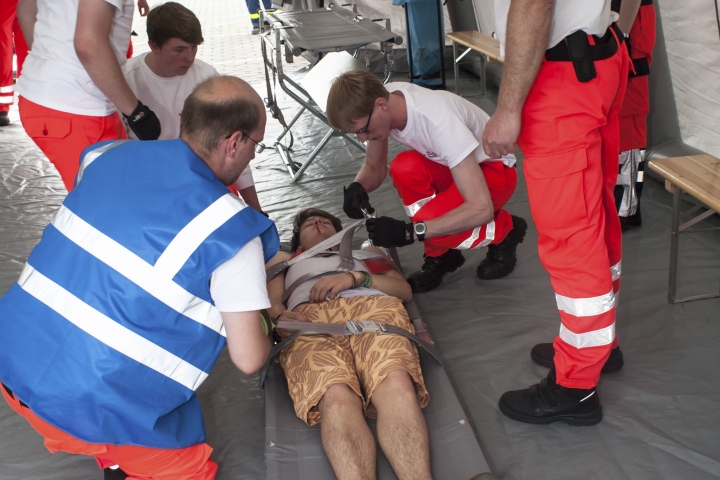 Übung 21.05.16 „Die Besten helfen, Zeichen setzen im Bevölkerungsschutz“ mehr im Tagebuch... (Foto C. Mevius)